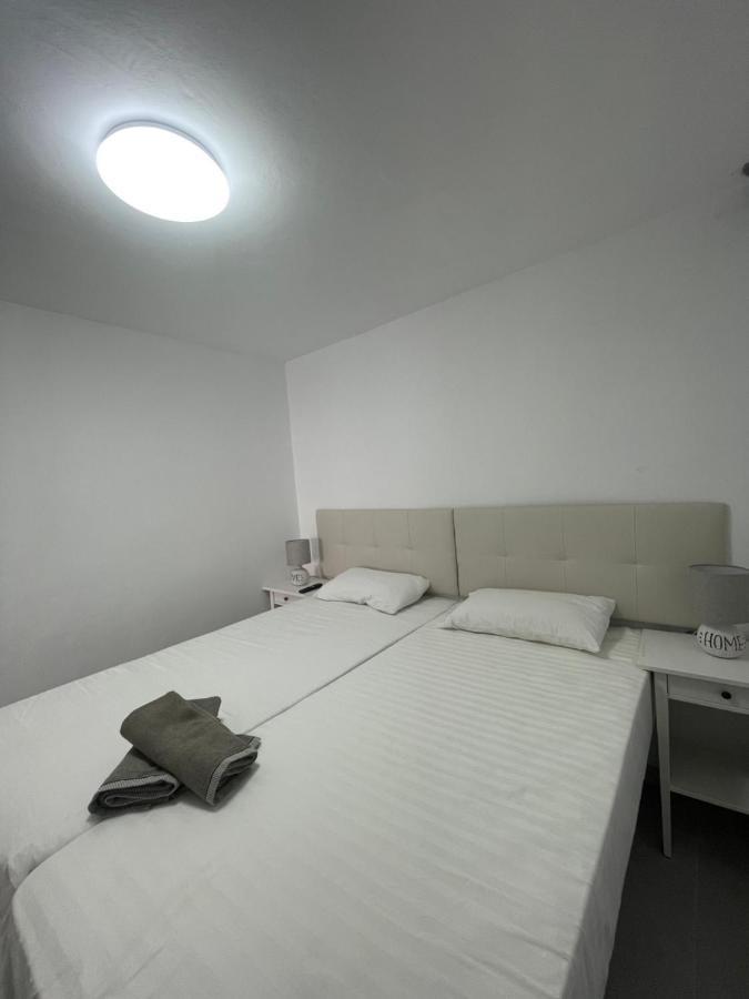 Apartamentos Elena Lajares Luaran gambar