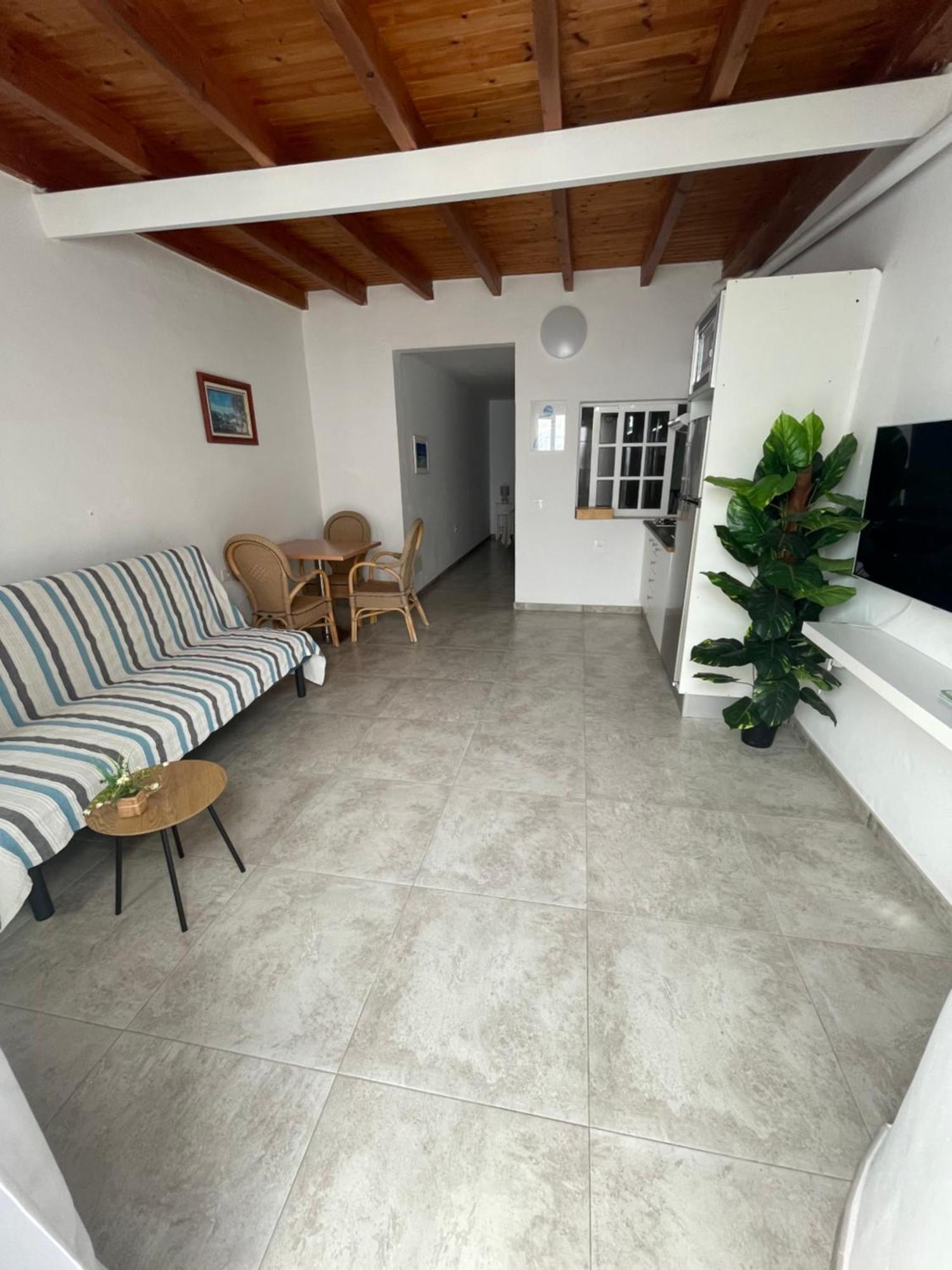 Apartamentos Elena Lajares Luaran gambar